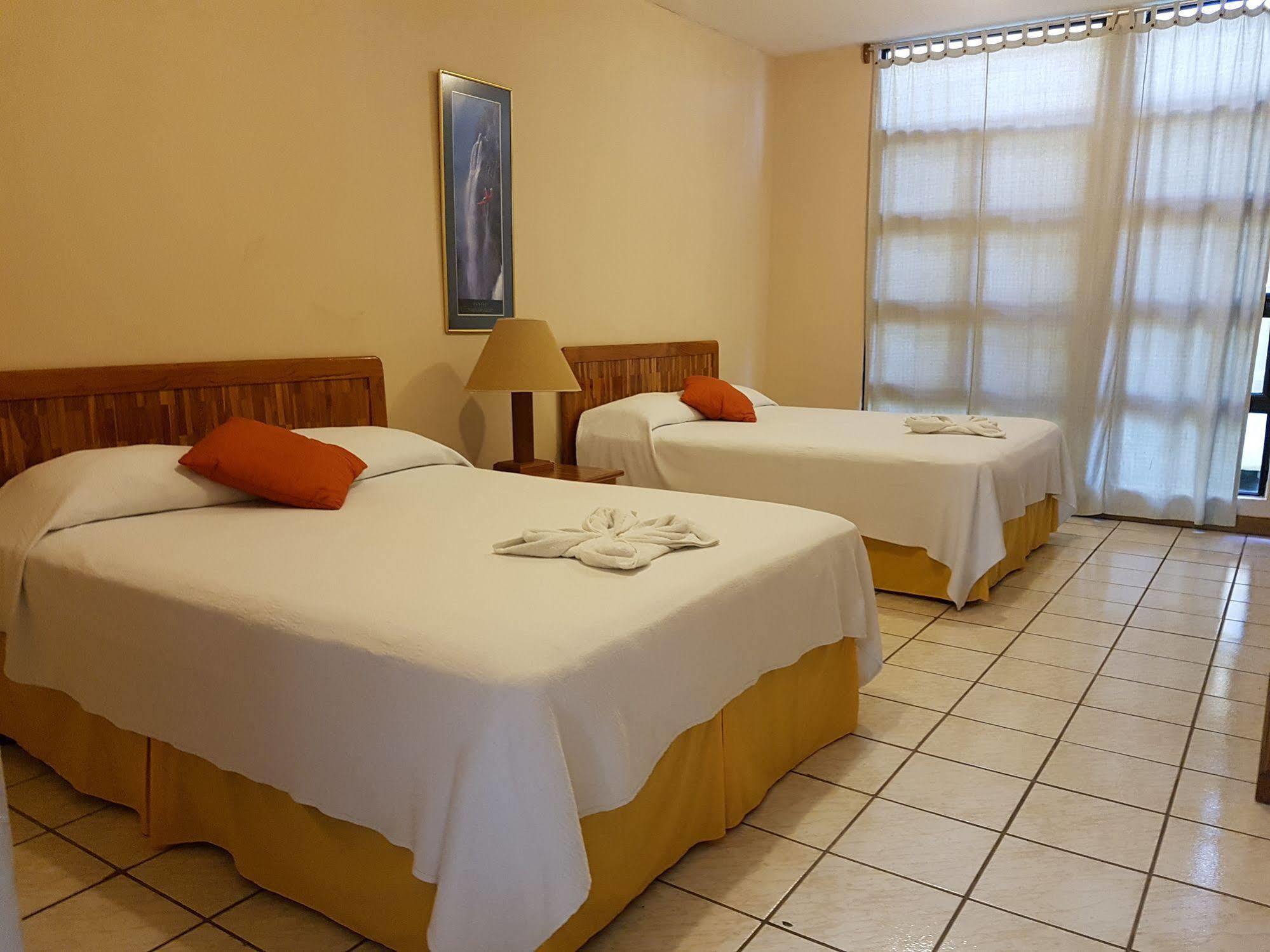 Banana Palms Hotel ริโอดุลเซ ภายนอก รูปภาพ